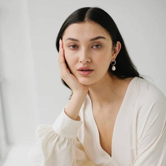 S O P H I E // Pearl Hoop Huggies