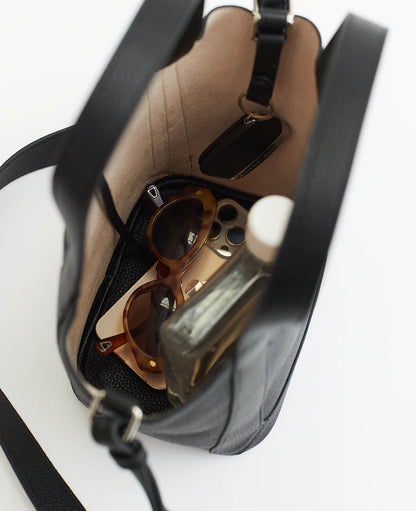 THE HORSE // Alexie Tote BLACK