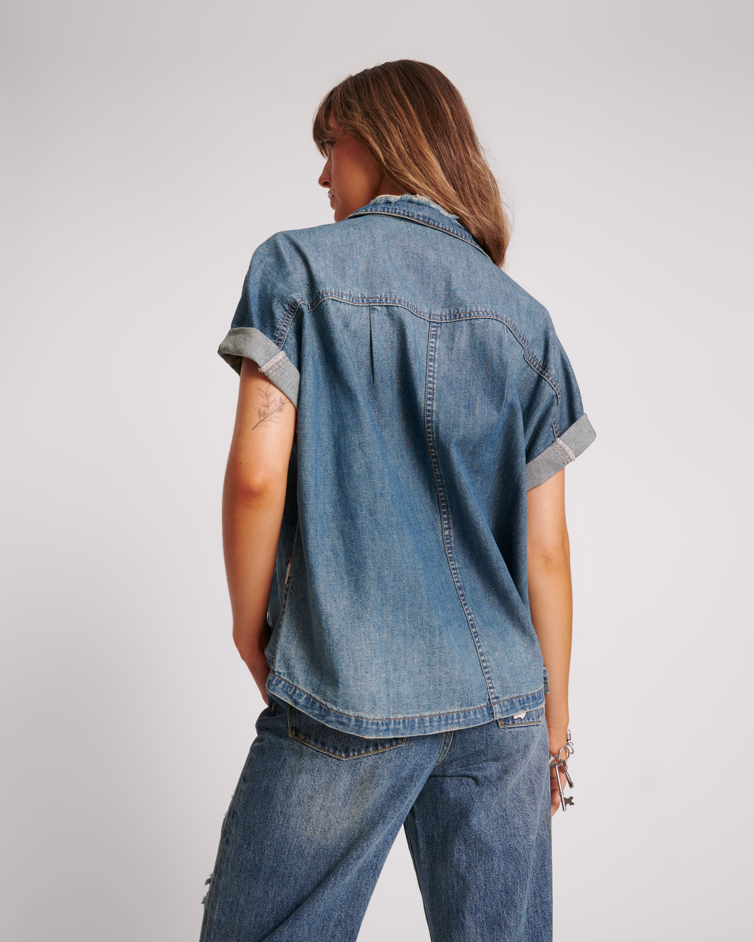 ONE TEASPOON // Cut Off Denim Shirt USED BLUE