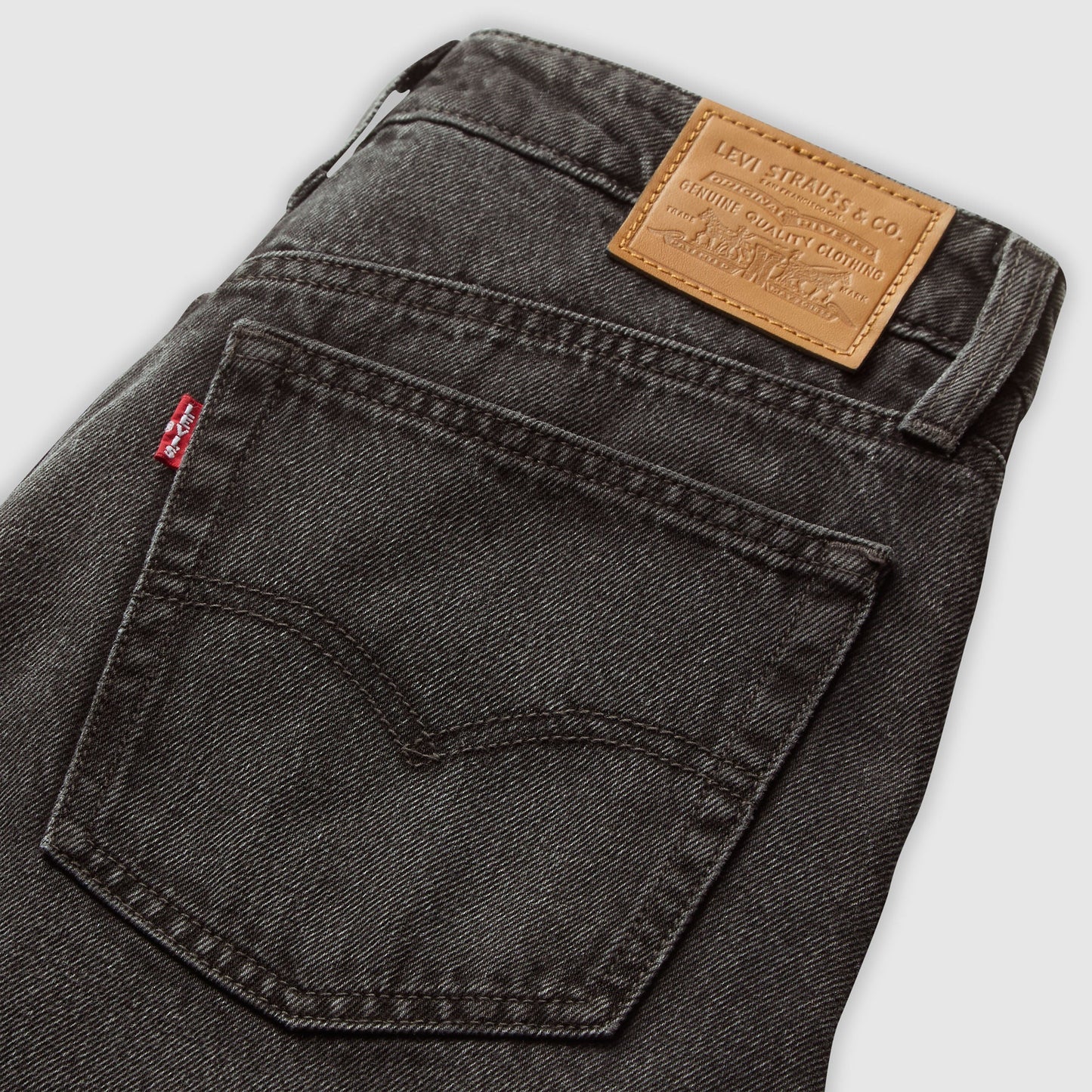LEVIS // Baggy Dad Barrel REBEL EDGE