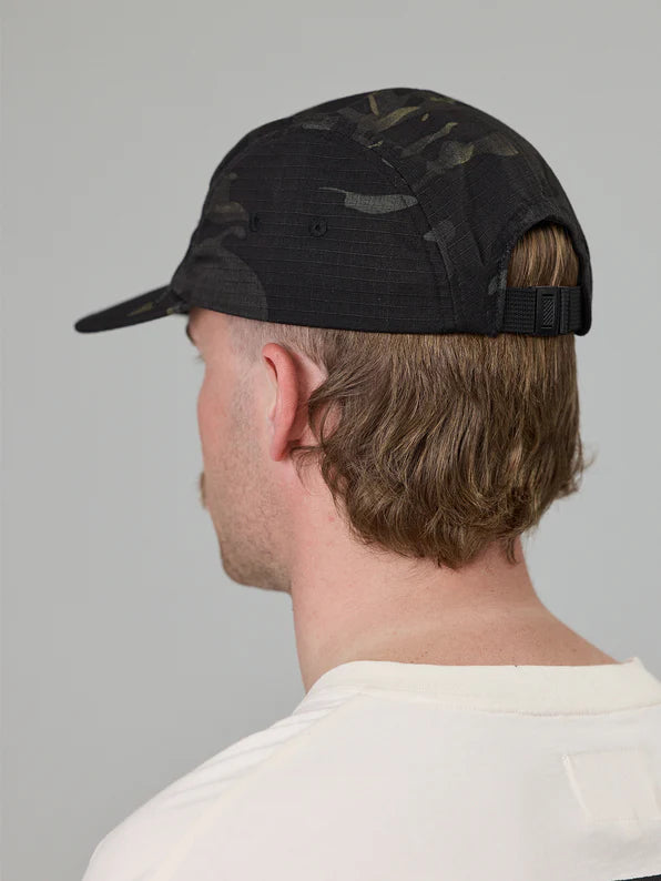 JAF // 5 Panel Cap BLACK CAMO