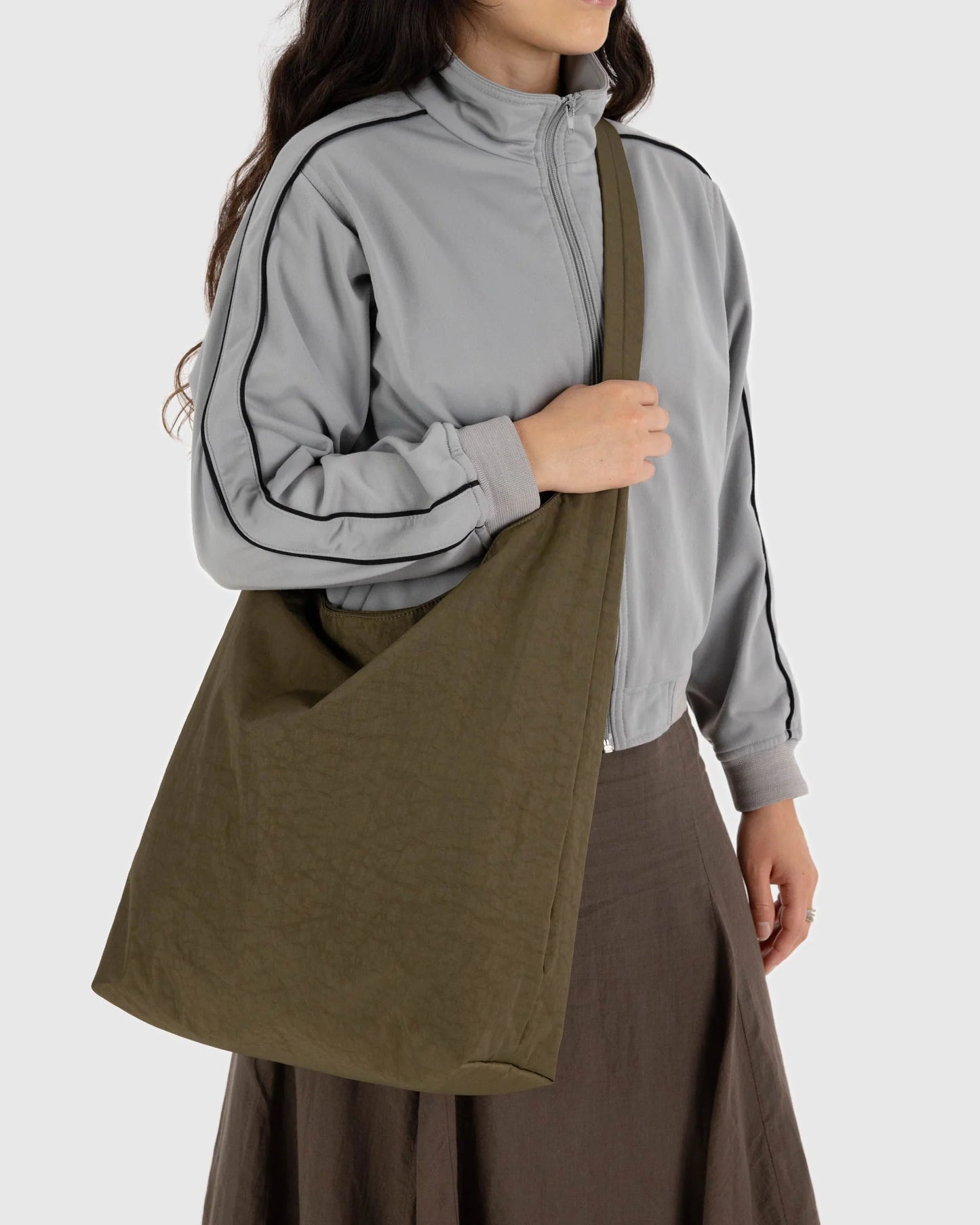 BAGGU // LARGE  Nylon Sling SEAWEED