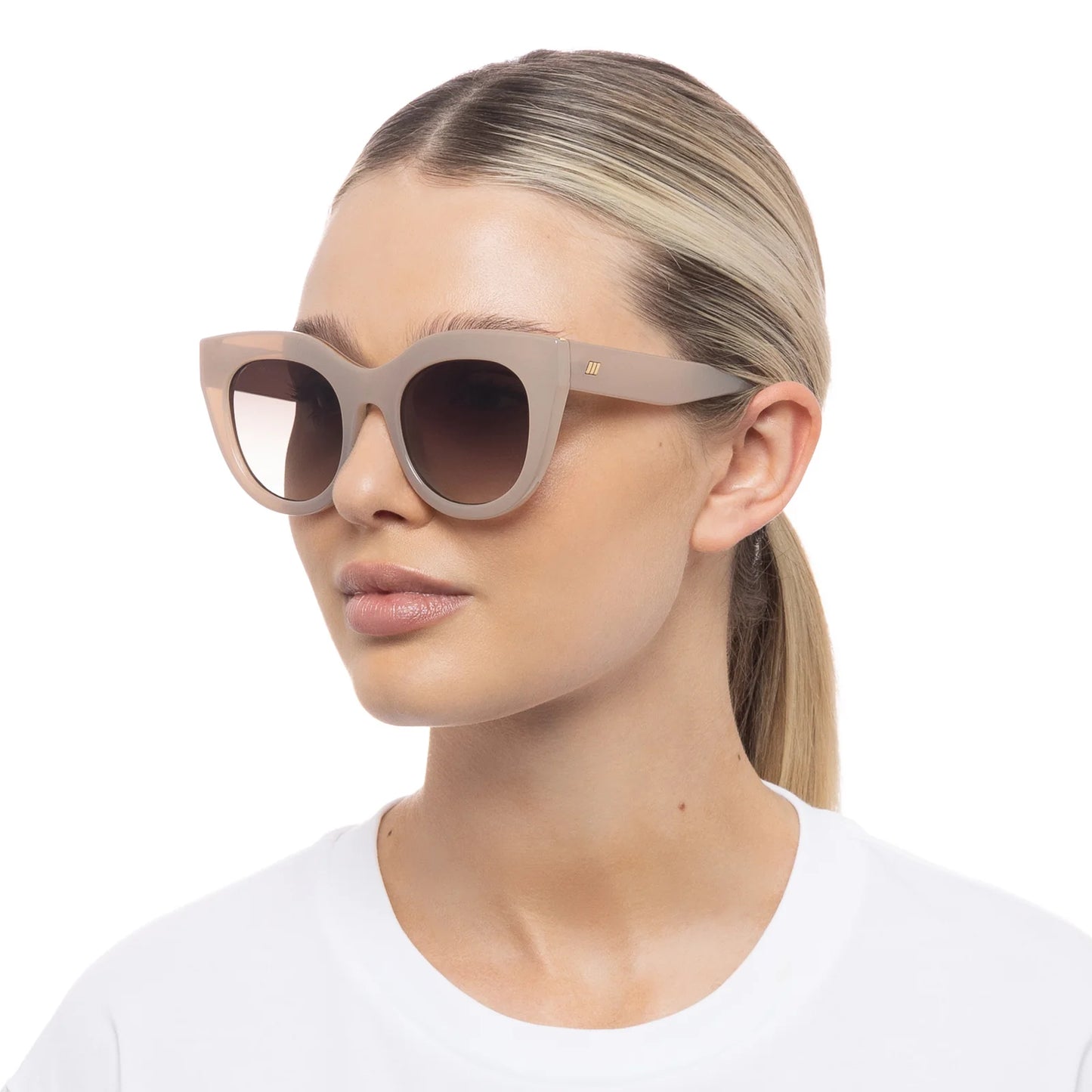LE SPECS // Air Heart OATMEAL