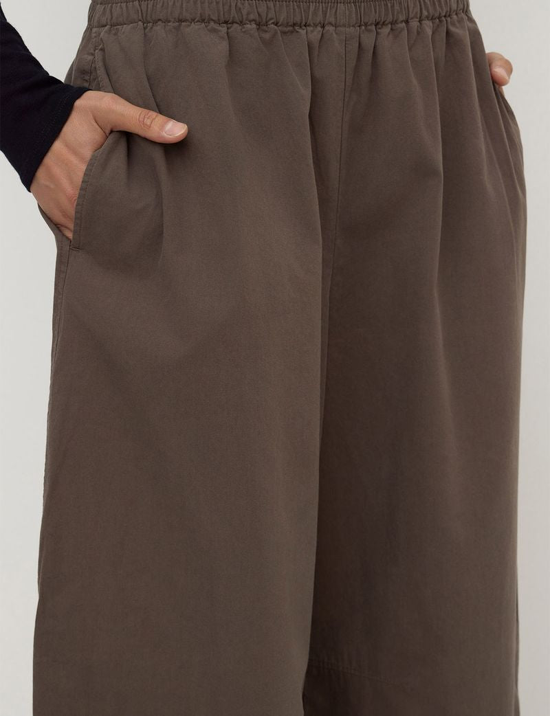 ASSEMBLY LABEL // Lola Barrel Pant BARK