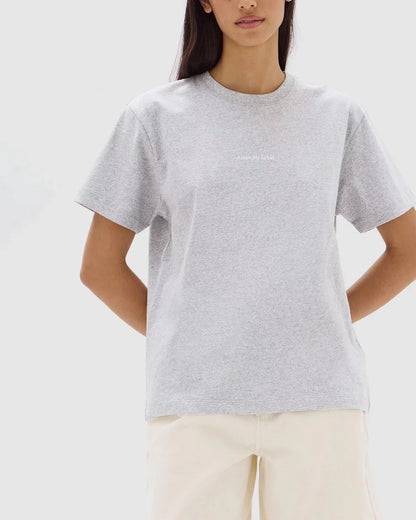 ASSEMBLY LABEL // Atelier Logo Tee True HEATHER GREY MARLE