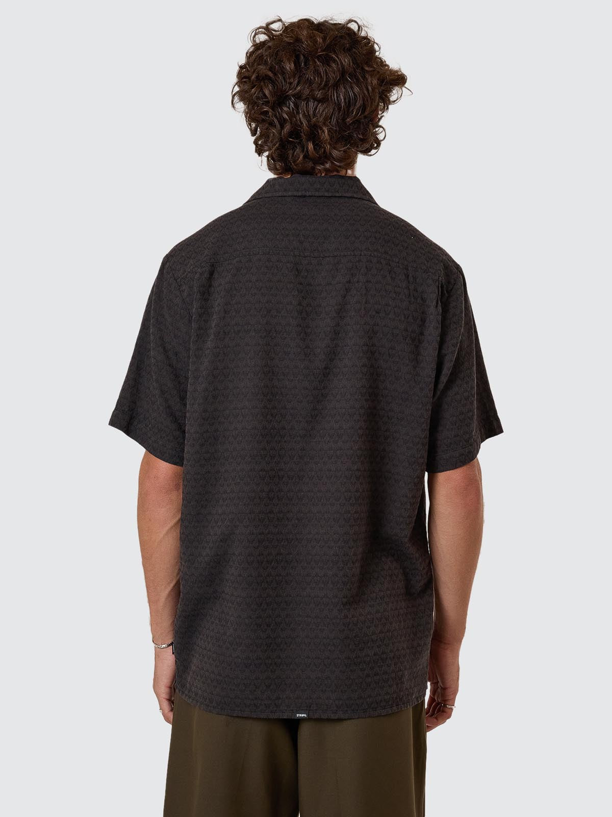THRILLS // Airborne Bowling Shirt TURKISH COFFEE