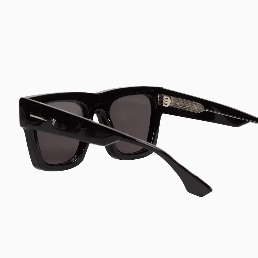 VALLEY // Alta GLOSS BLACK w. SILVER TRIM/BLACK LENS