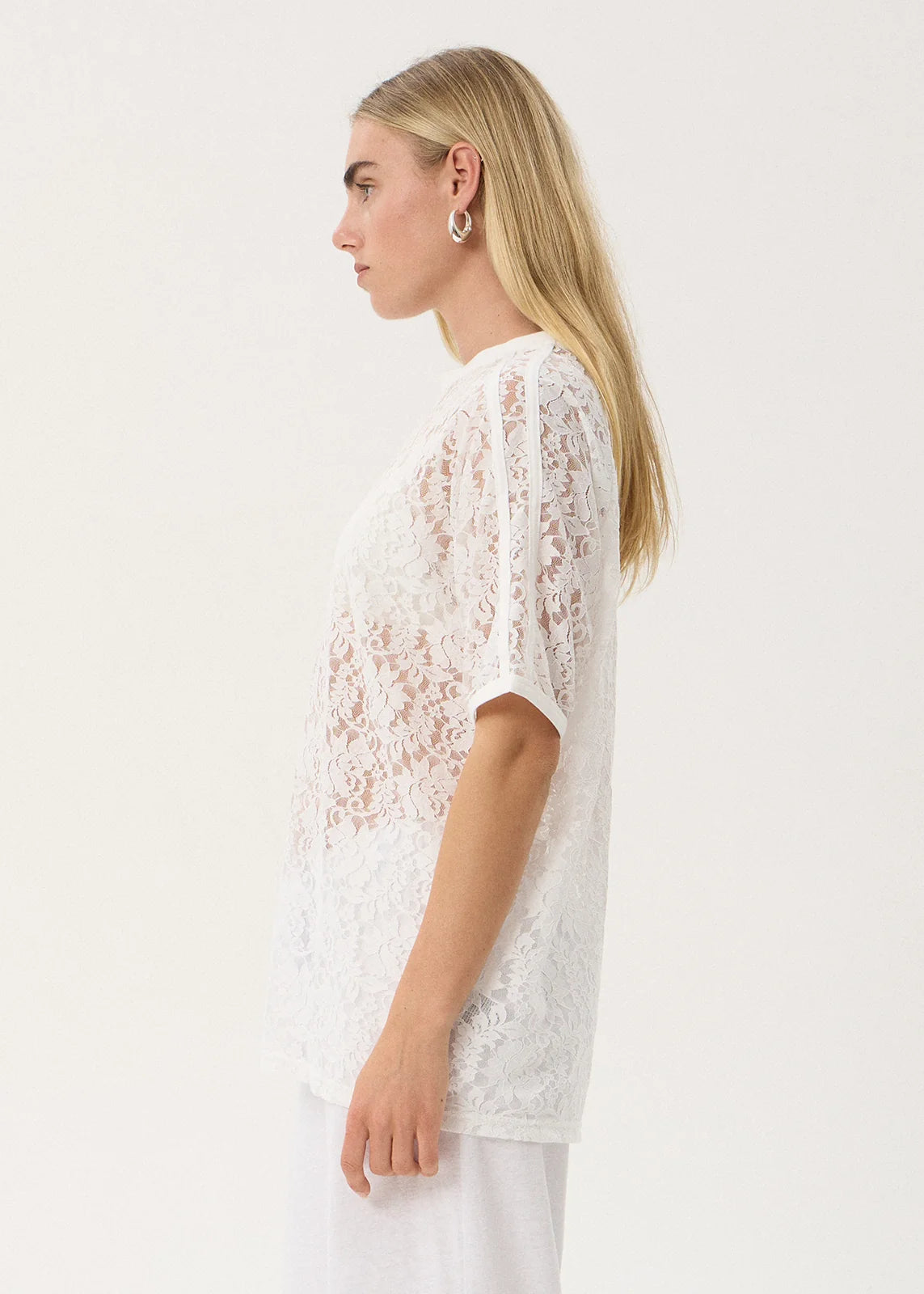 Angela Lace OS Raglan Tee WHITE