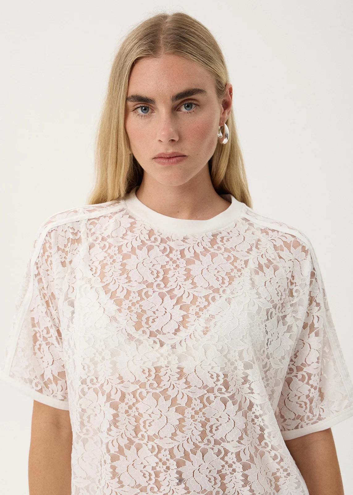 Angela Lace OS Raglan Tee WHITE
