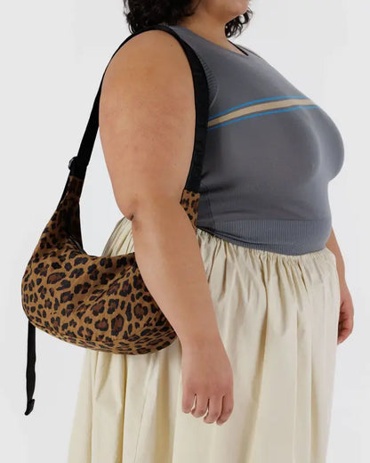 BAGGU // MEDIUM Nylon Crescent Bag LEOPARD