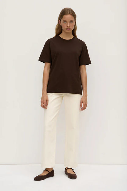 ASSEMBLY LABEL // Base Tee GANACHE