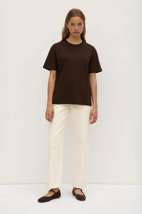ASSEMBLY LABEL // Base Tee GANACHE