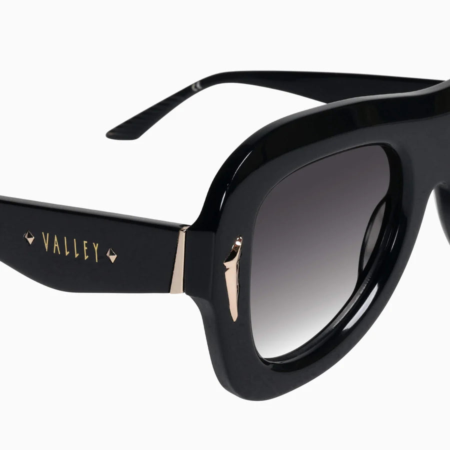 VALLEY // Bowery GLOSS BLACK w. GOLD METAL/BLACK GRADIENT LENS