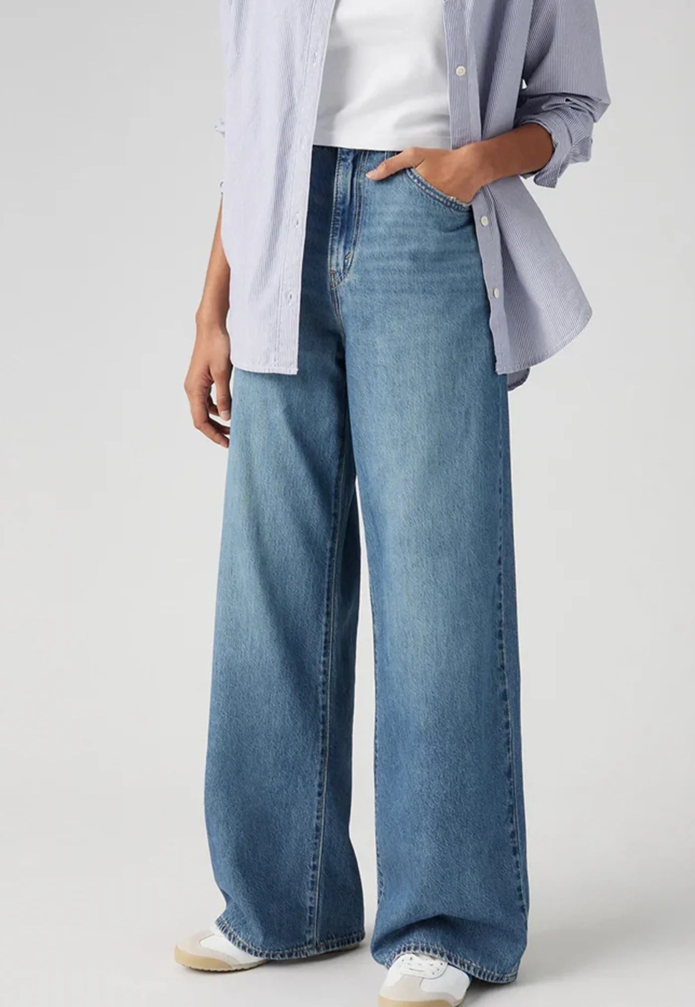 LEVIS // Cinch Baggy Jeans CHASIN DREAMS