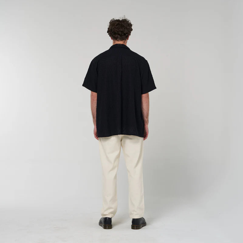 CRATE // Dash Texture SS Shirt BLACK
