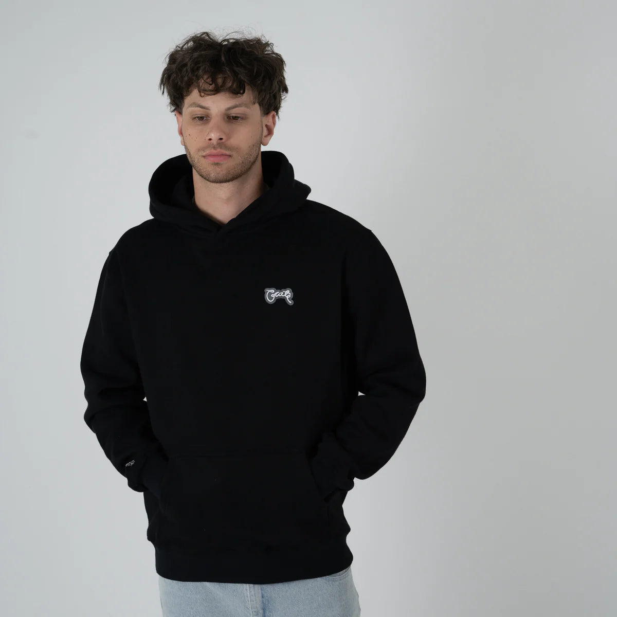 CRATE // Simple Script Hoodie BLACK