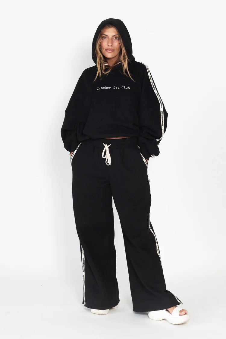 CRACKER DAY CLUB // Cloud Racer Sweatpants BLACK