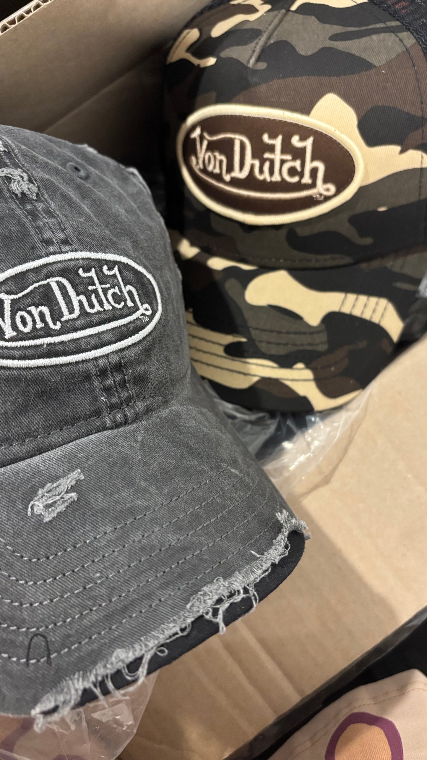 VON DUTCH // Unisex Trucker Hat BROWN CAMO