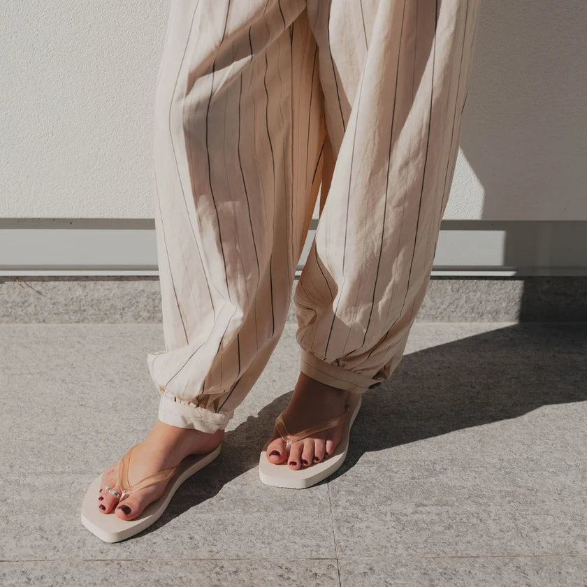 Jelly Square Flip Flop ECRU