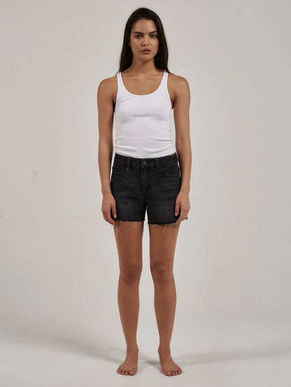 THRILLS // Erica Mid Rise Short SMOKE BLACK