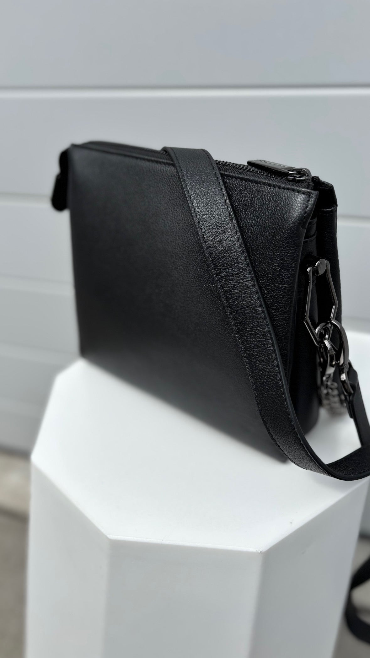 PRE-LOVED // FEDERATION Compartments Bag BLACK