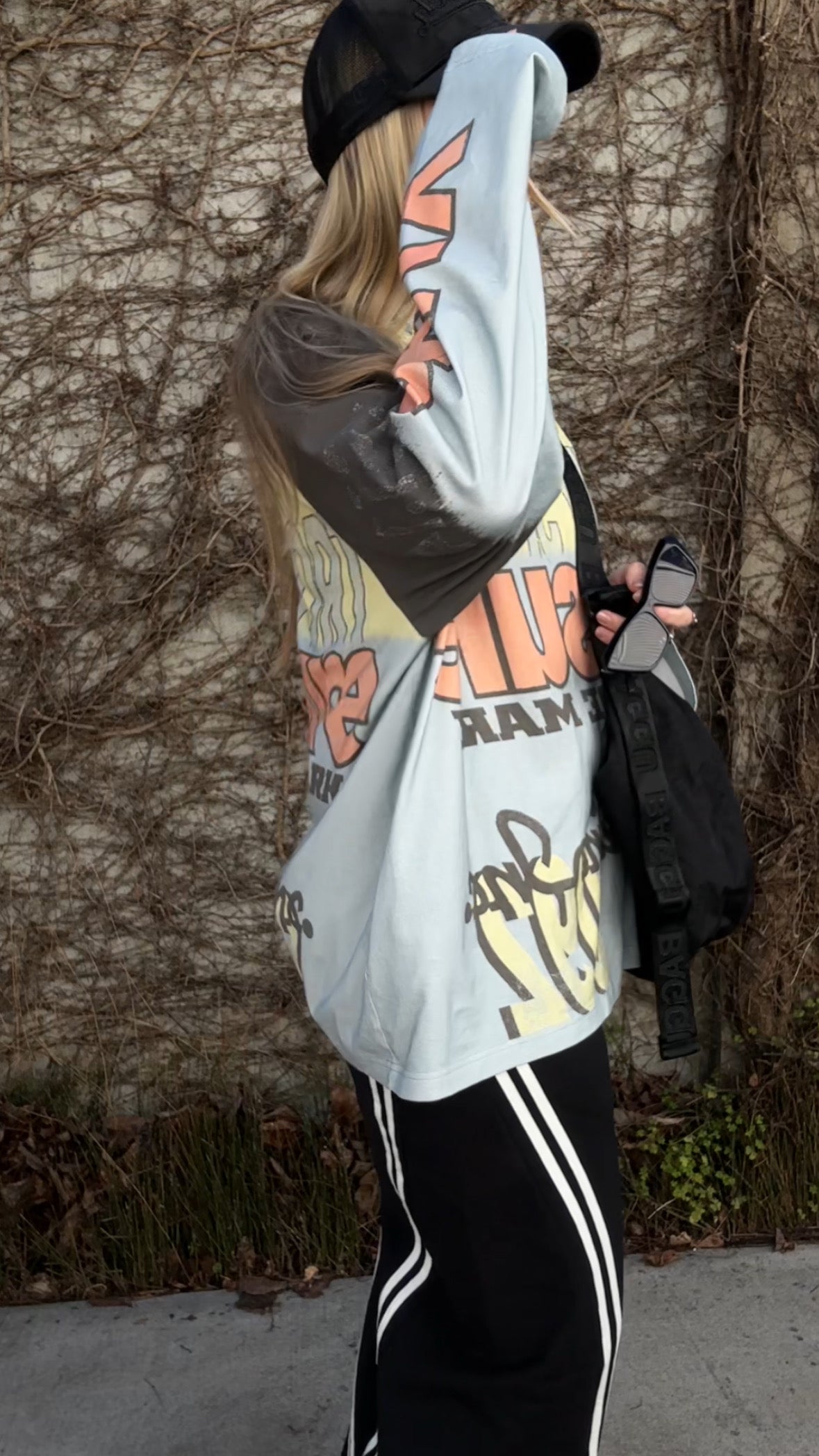 Let's Play Trackie BLACK