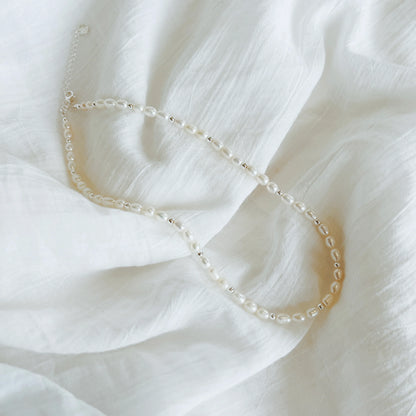 SILVER LININGS // Frida Pearl Beaded Necklace Silver