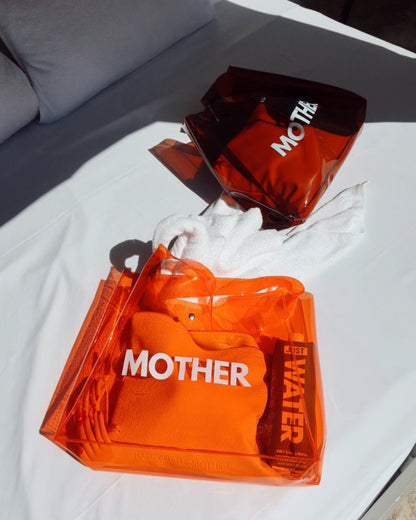 HAPPY LITTLE MOTHER // Jelly Bag DATE