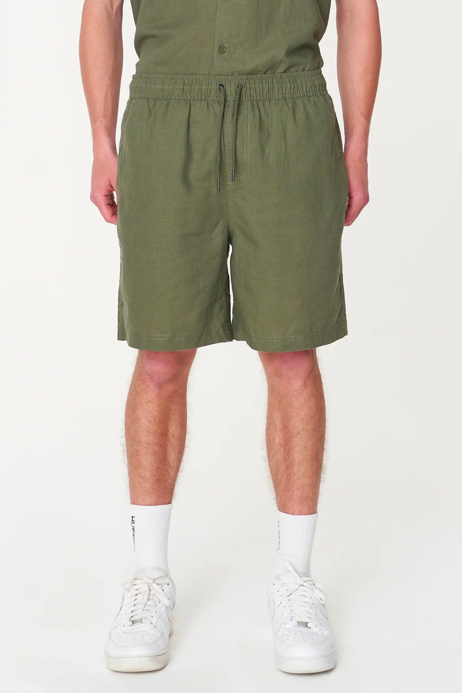 HUFFER // Lin-In Relax Short KHAKI