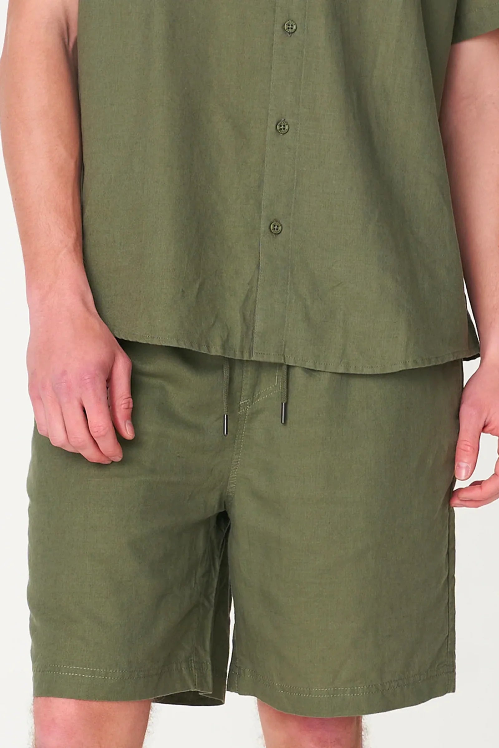 HUFFER // Lin-In Relax Short KHAKI