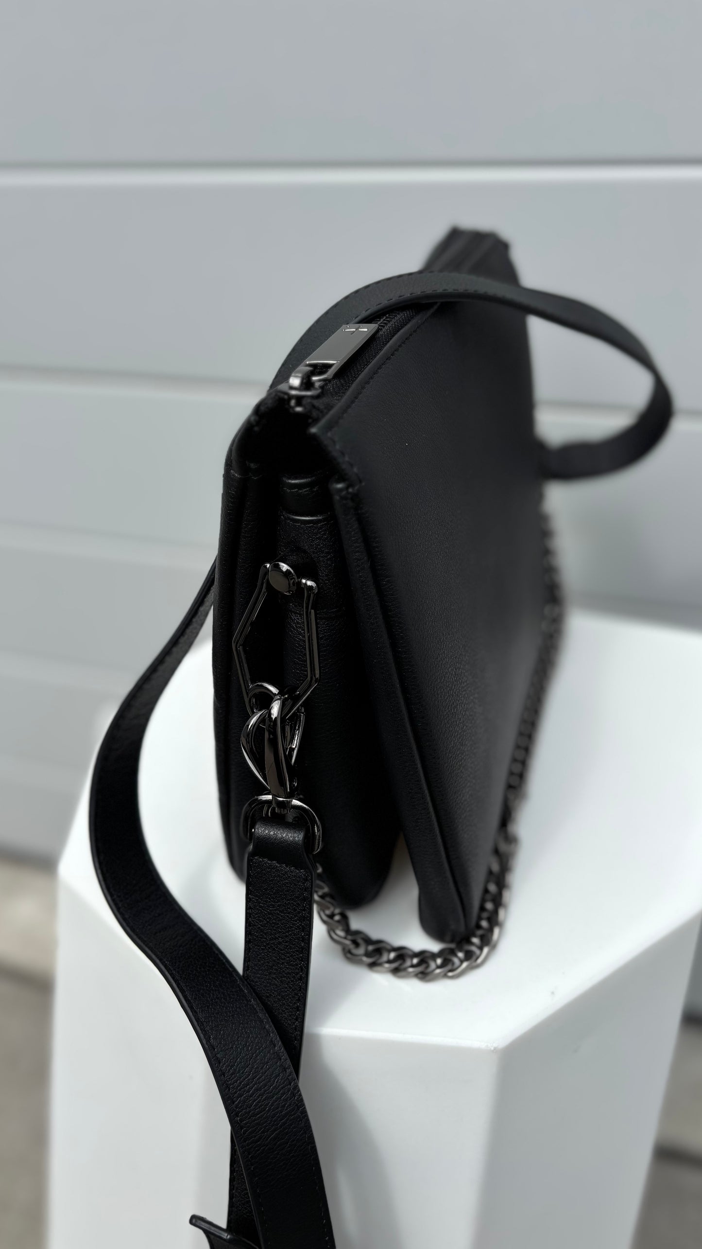 PRE-LOVED // FEDERATION Compartments Bag BLACK