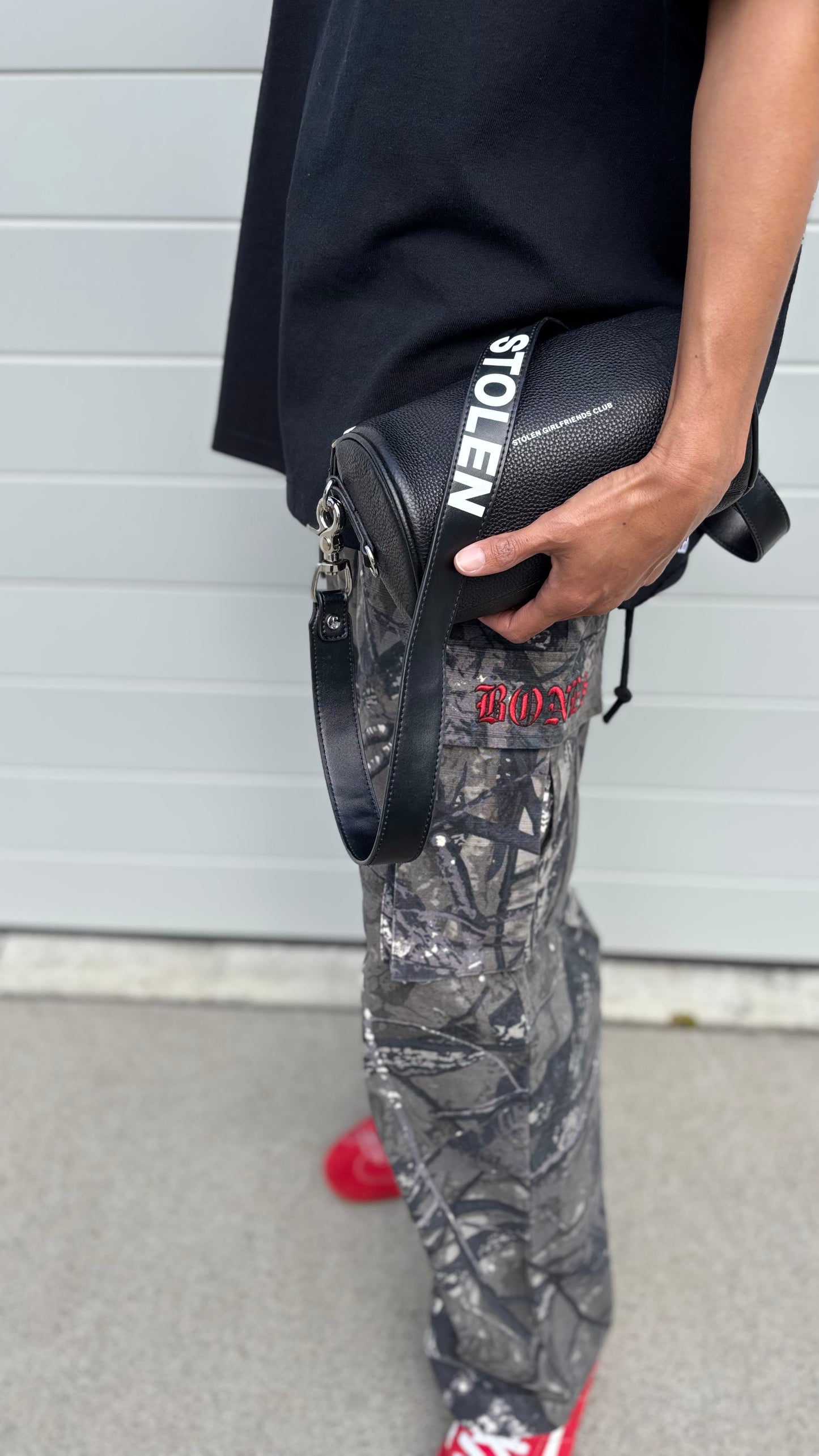 PRE-LOVED // STOLEN Barrel Bag BLACK