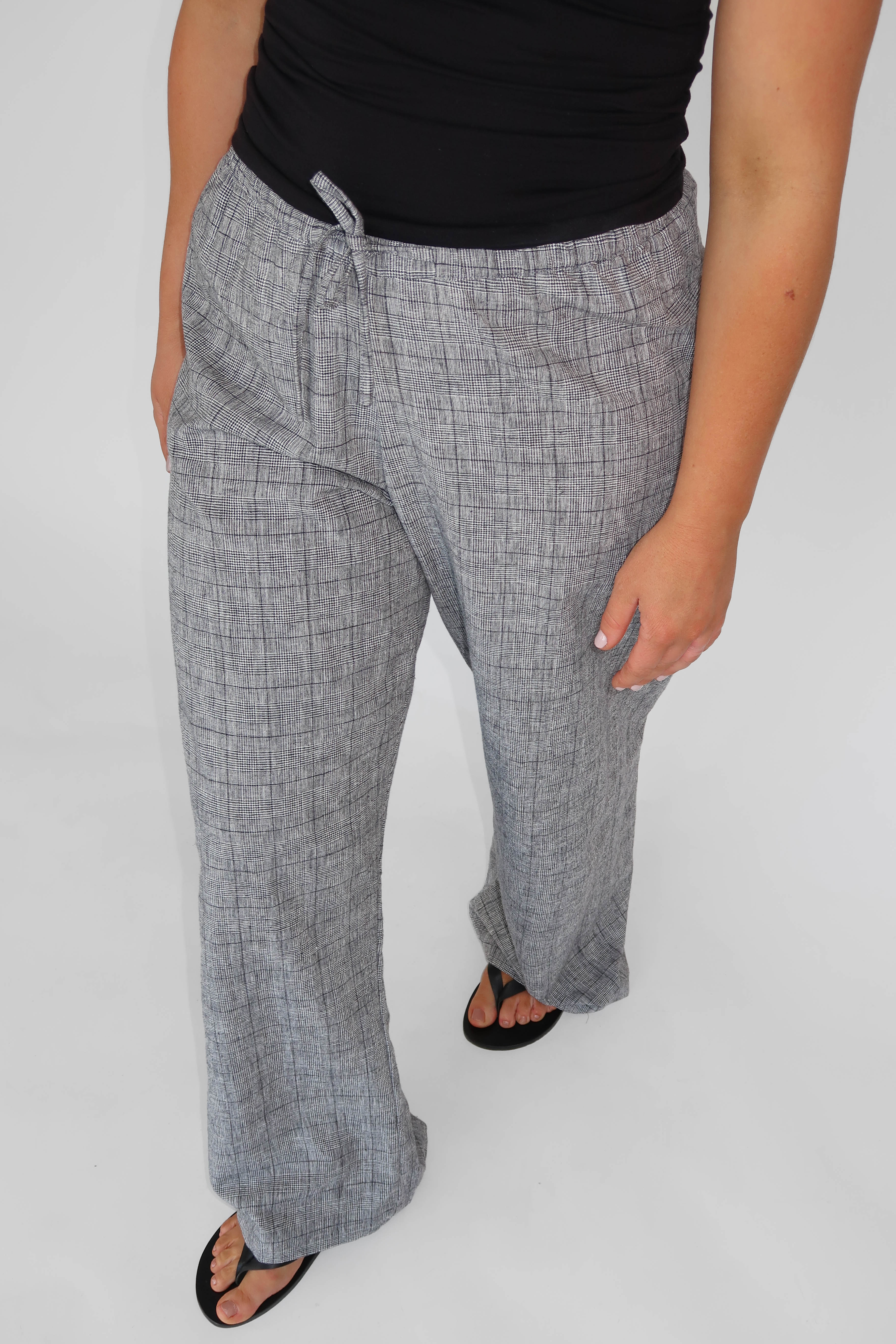 BEIGED // Check Pants