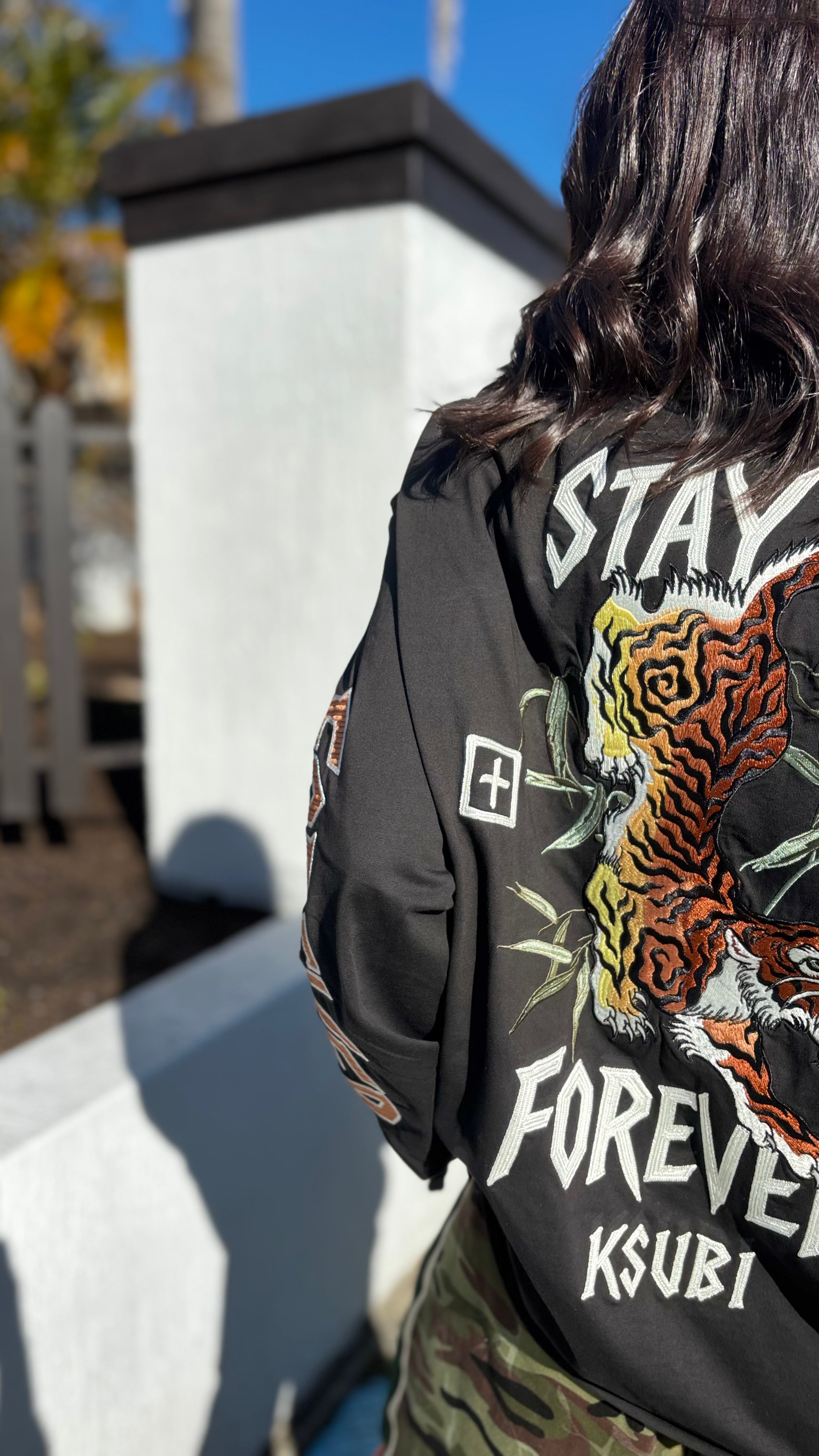 Stay Up EKCESS L/S Tee JET BLACK