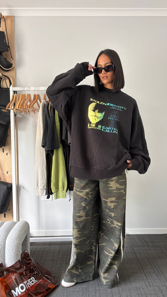 PRE-LOVED // SGC Stolen Identity Crew BLACK