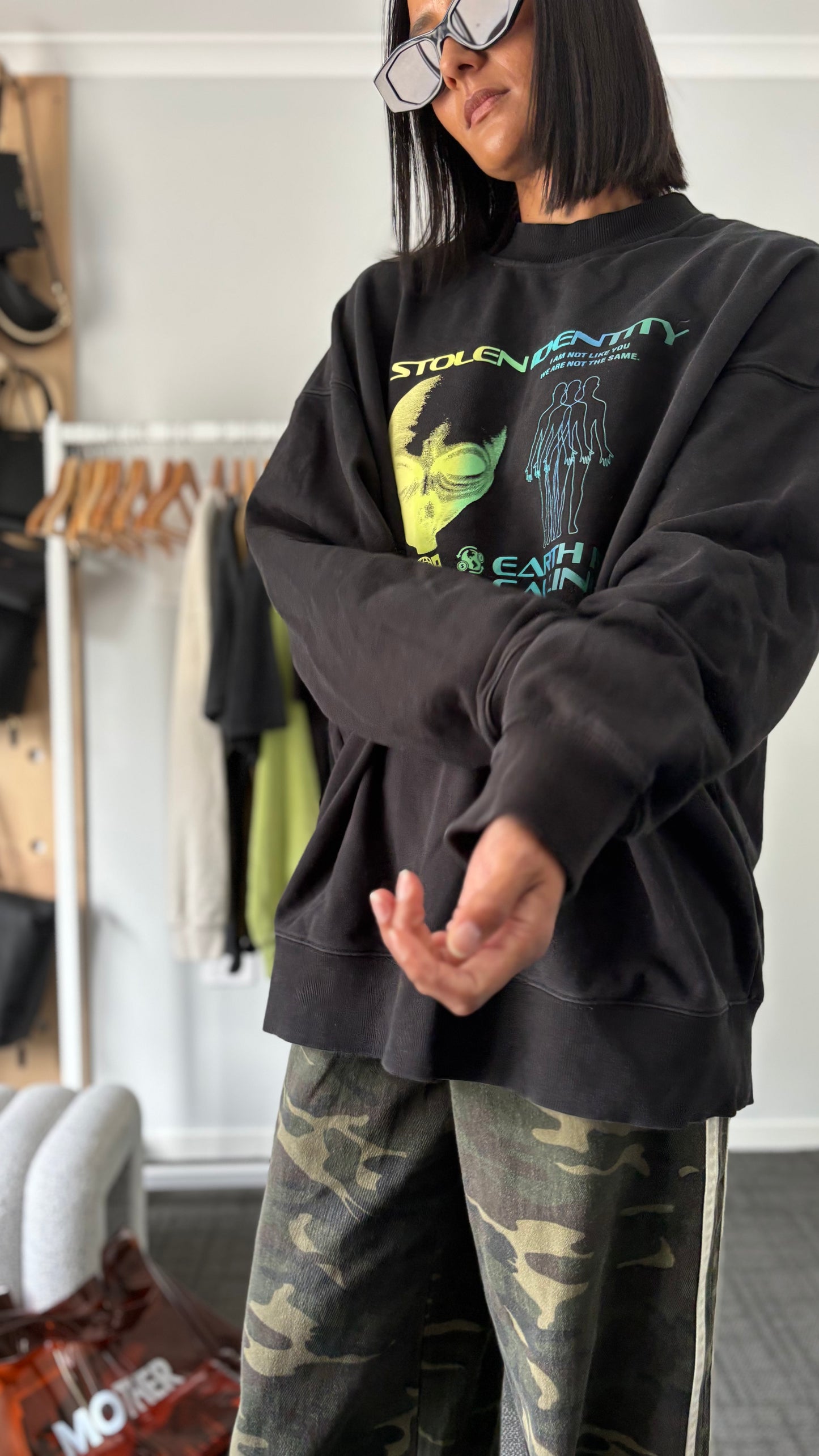 PRE-LOVED // SGC Stolen Identity Crew BLACK