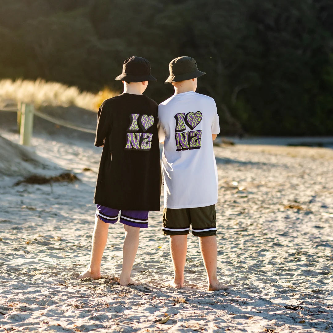 I Love NZ Box Tee BLACK