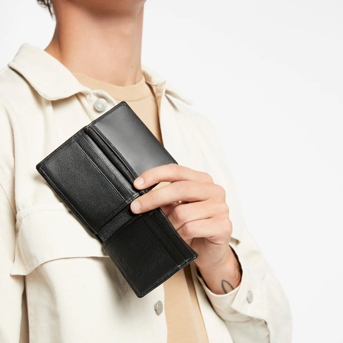 STATUS ANXIETY // Jonah Wallet BLACK