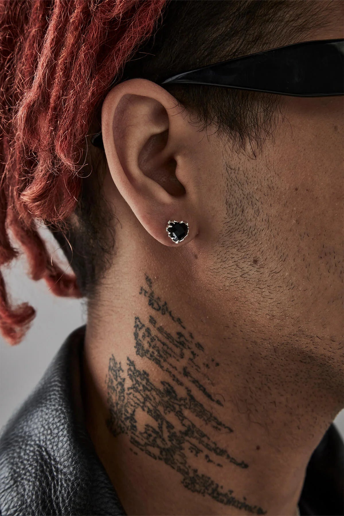 SGC // Love Claw Earring ONYX