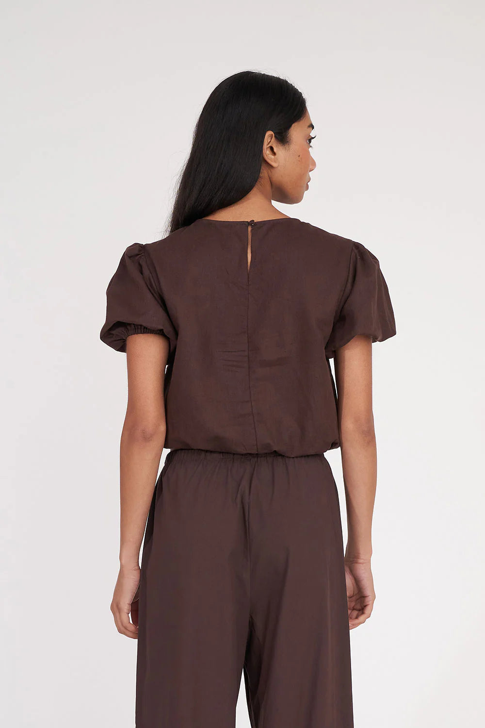 HUFFER // Lin-In Airy Top COCOA