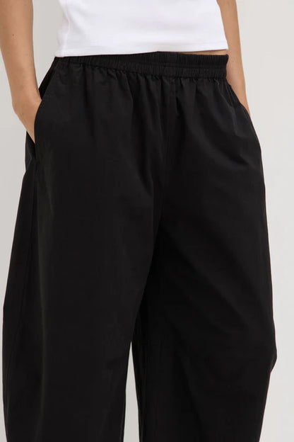 ASSEMBLY LABEL // Lola Barrel Pant BLACK
