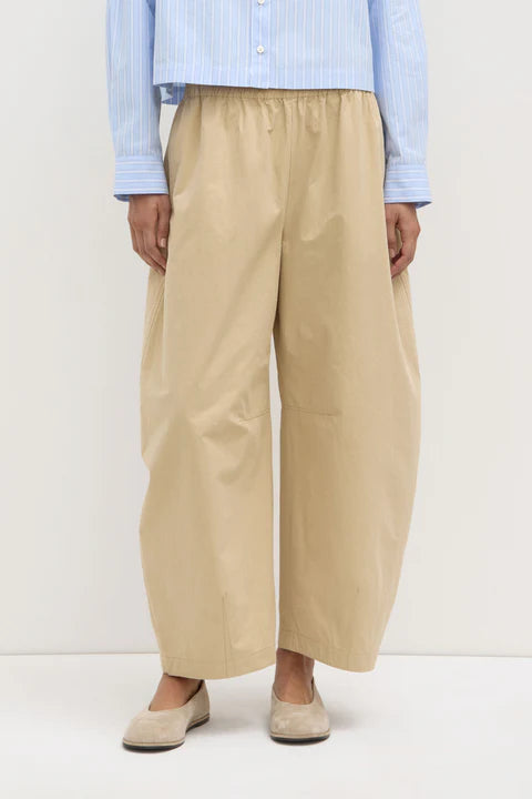 ASSEMBLY LABEL // Lola Barrel Pant TAN