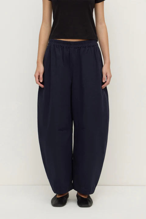 Lola Barrel Pant NAVY