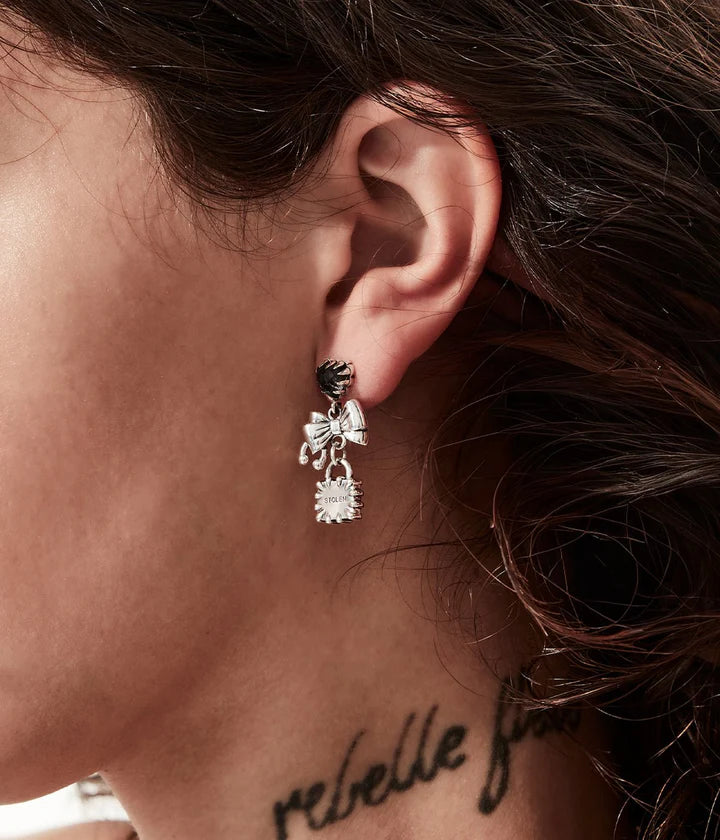 SGC // Love Locked Bow Earrings CLEAR QUARTZ