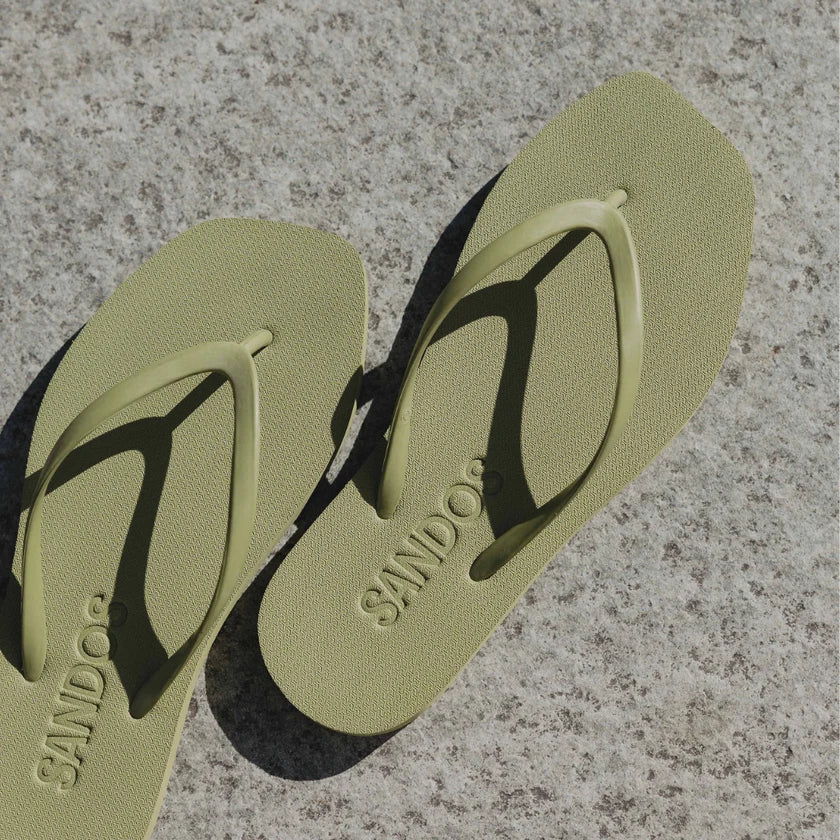 Square Flip Flop MATCHA