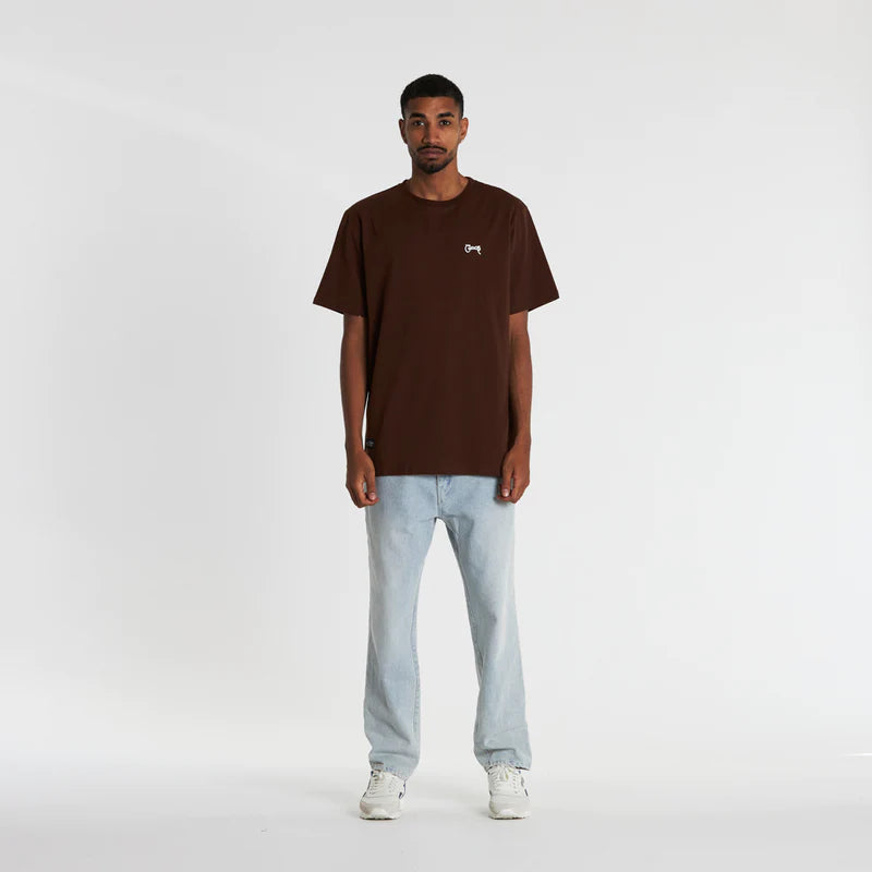 CRATE // Scripted Stamp T-Shirt BROWN