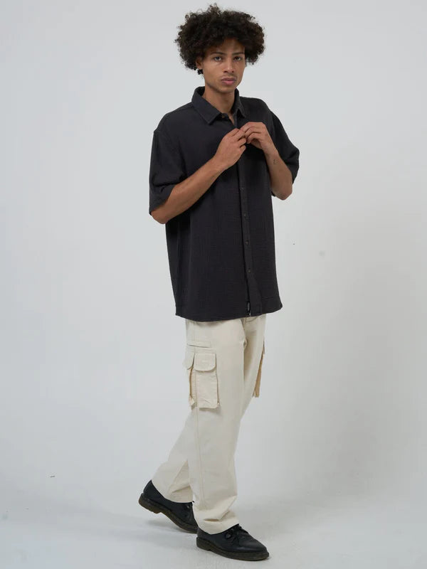 THRILLS // Minimal Seersucker Short Sleeve Shirt MERCH BLACK