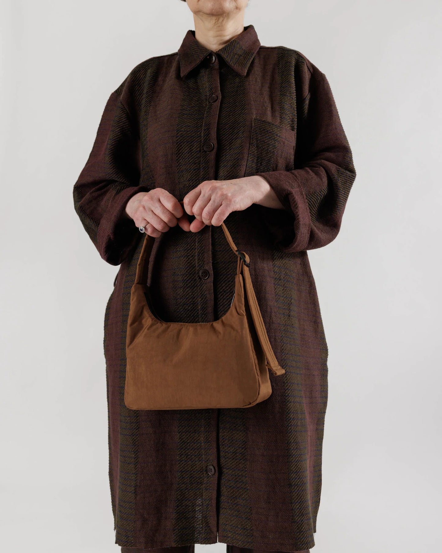 BAGGU // MINI Nylon Shoulder Bag BROWN