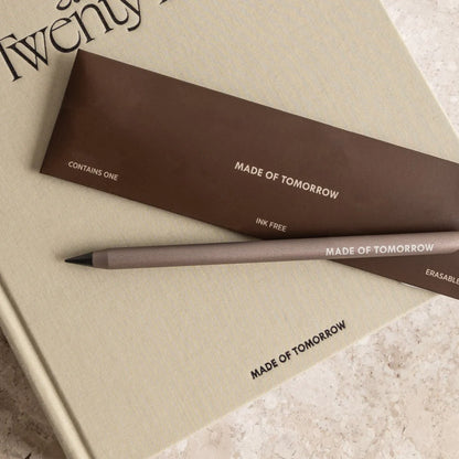 MADE OF TOMORROW // Three Monthly Planner EBONY