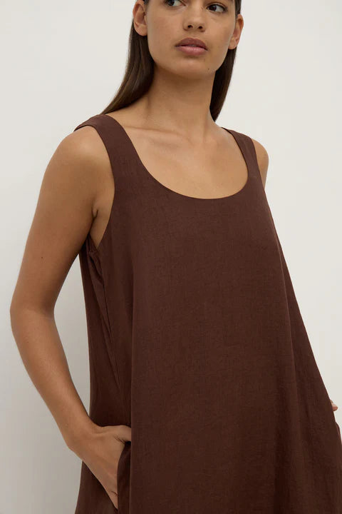 ASSEMBLY LABEL // Maree Linen Midi Dress ESPRESSO